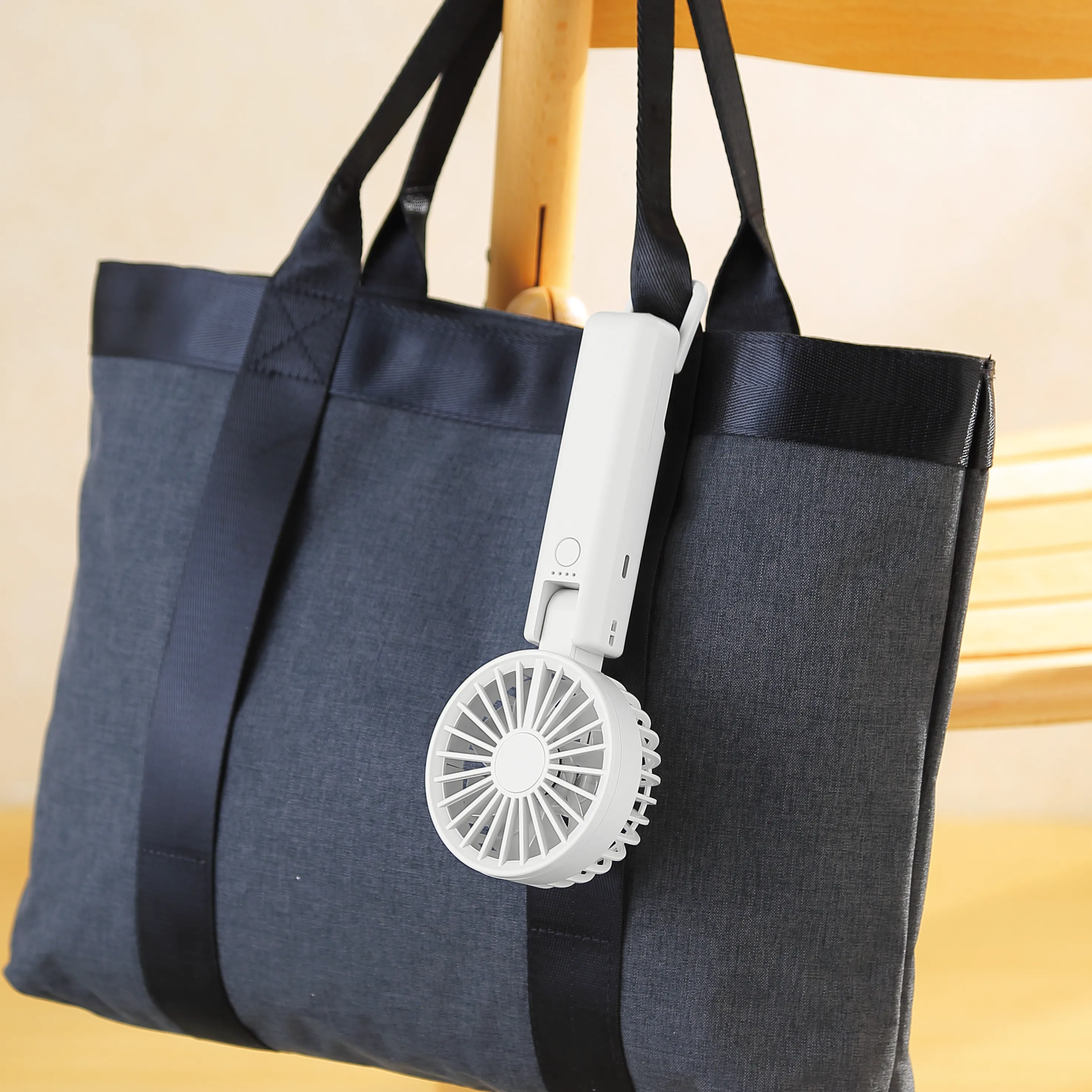 折りたたみ式2WAYダブルファン(カラビナ付き)