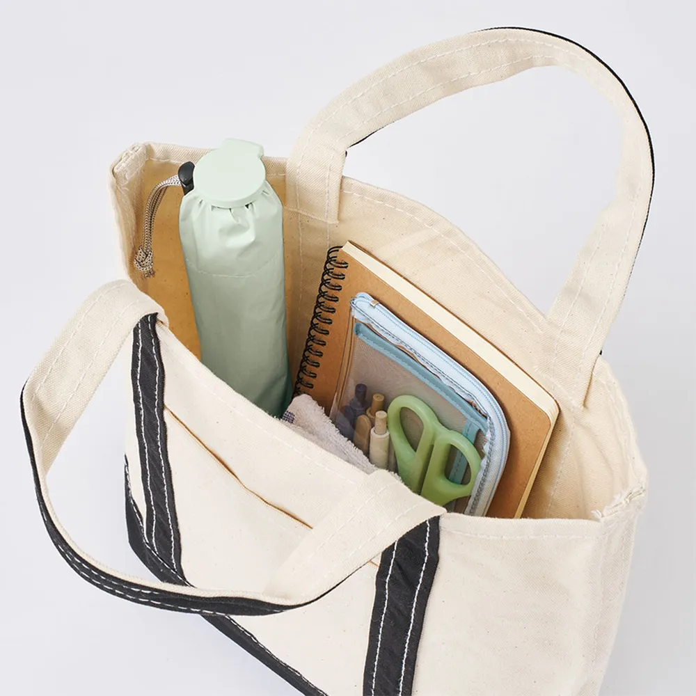 ラペルクリップ遮光折りたたみ傘