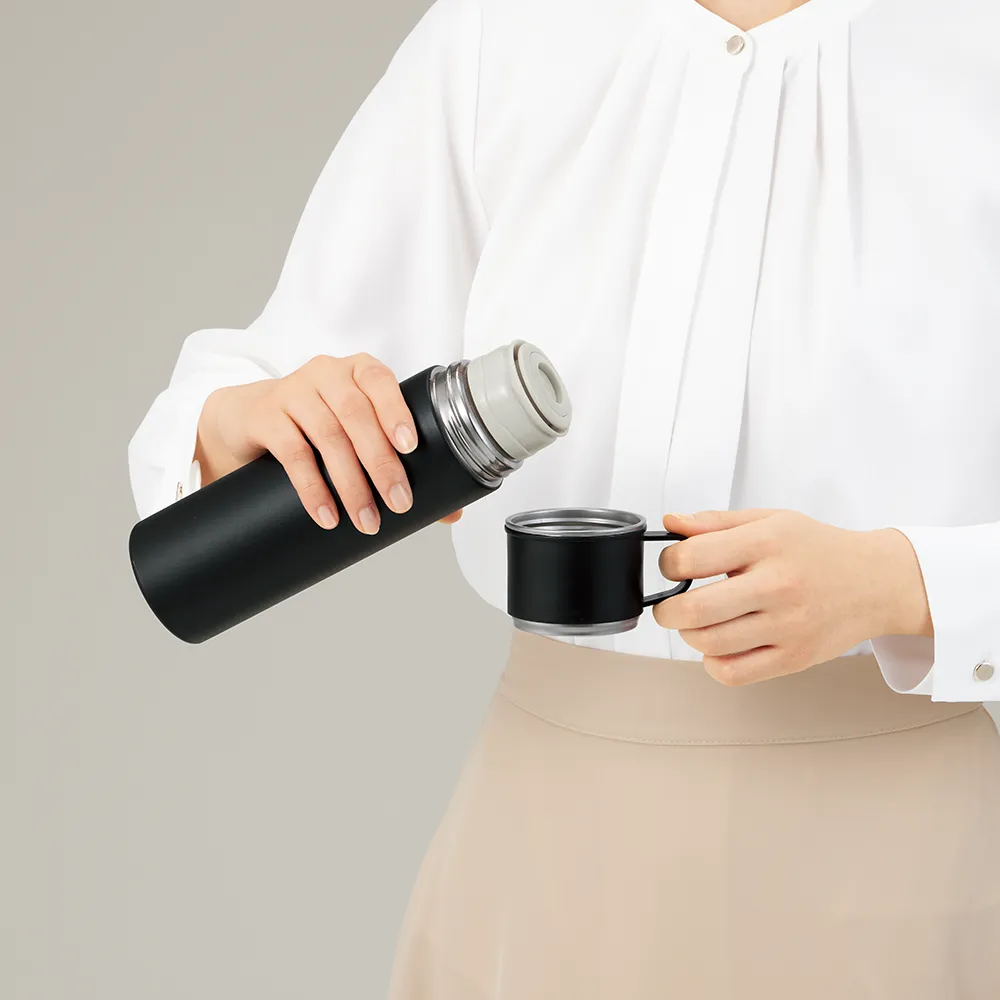 マグカップ付きプッシュ開閉式真空ステンレスボトル430ml