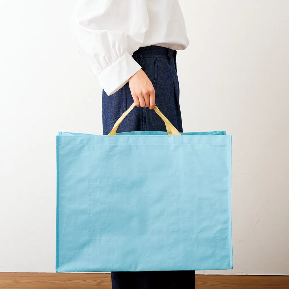 容量たっぷり！ 2WAYスクエアバッグ