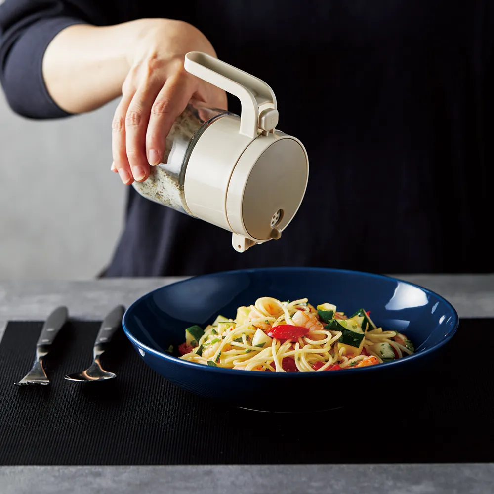 振りかけられる！ 2WAY調味料ポット